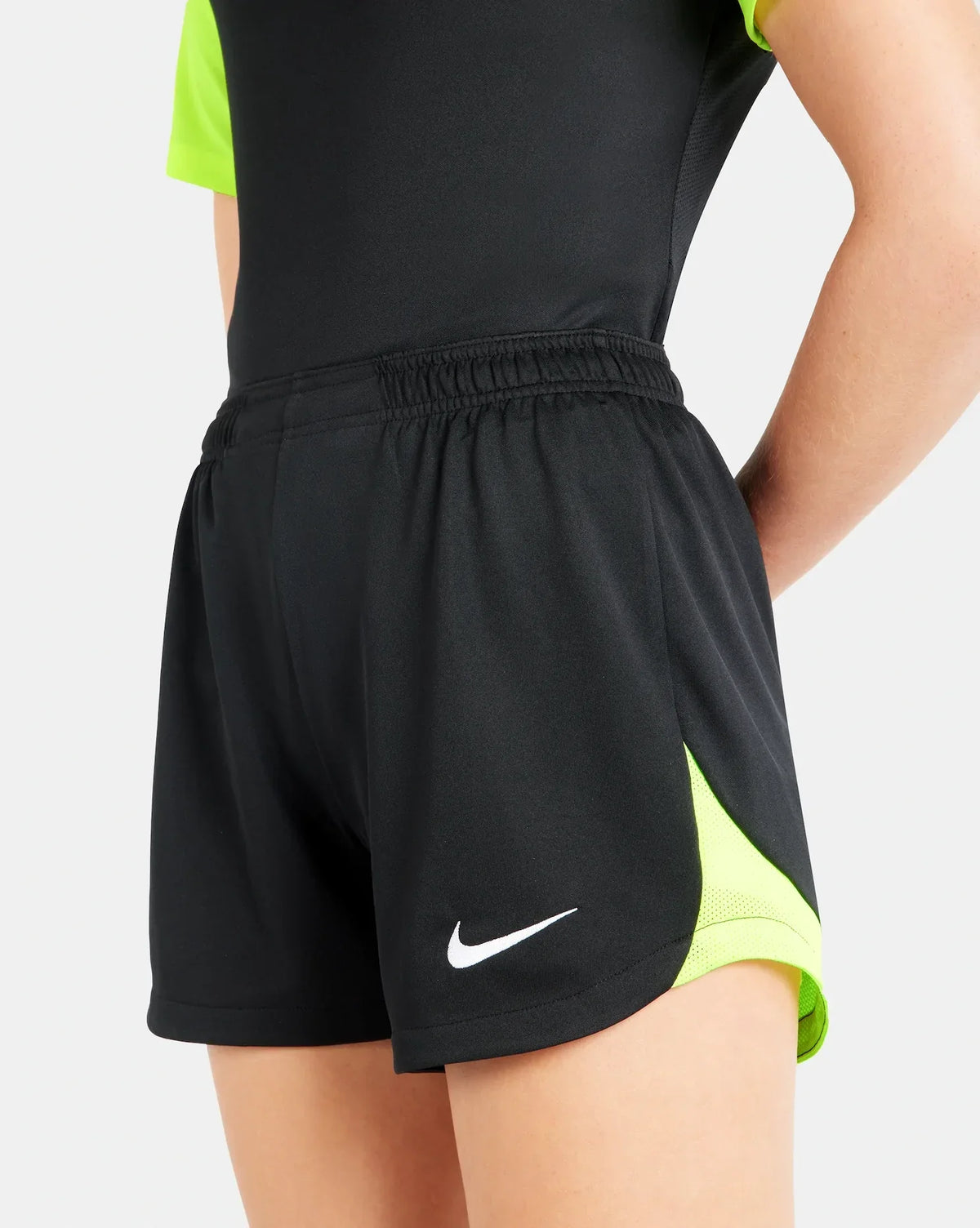 Nike Women's Academy Pro Short 22